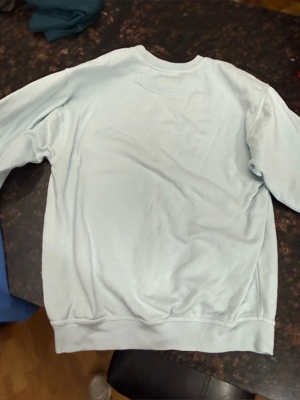 Vintage Aritsans Glen Flora, WI - Medium crewneck sweatshirt - Picture 5 of 6